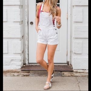 Sneak Peek | Shorts | Sneak Peek White 